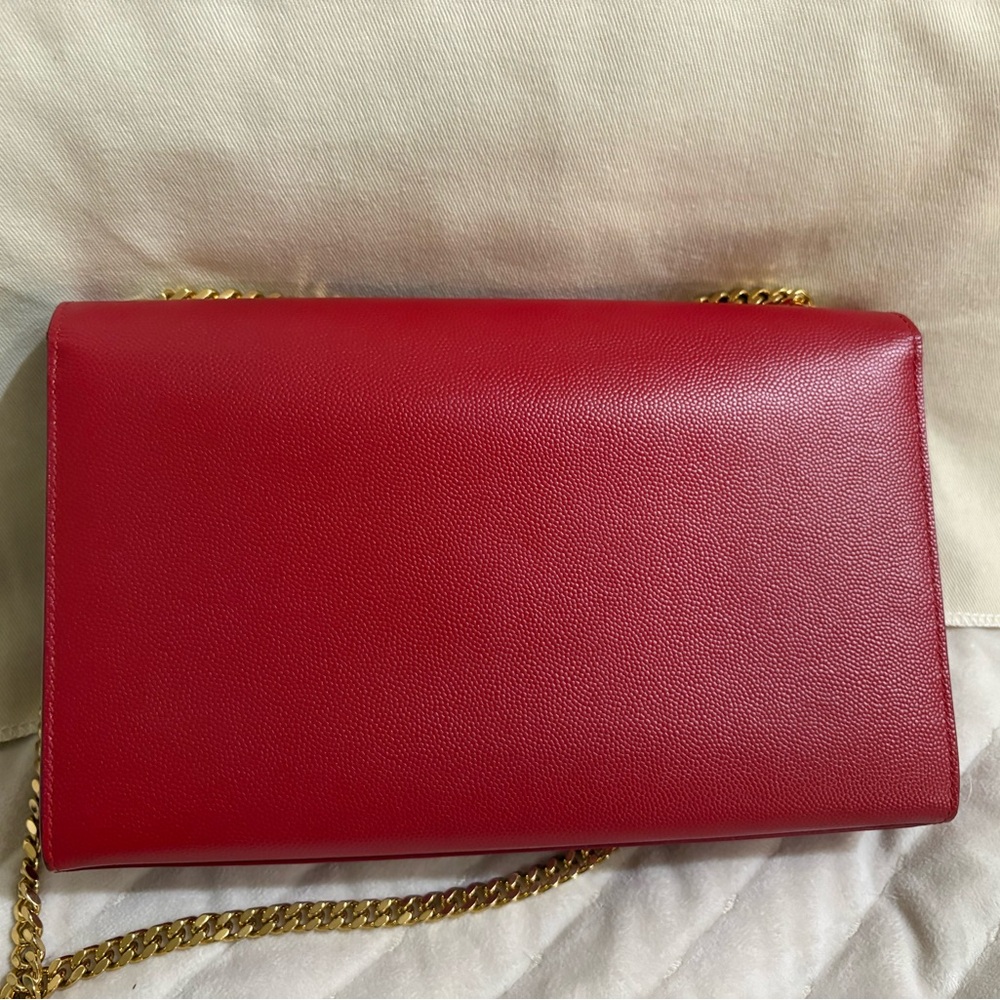 Yves Saint Laurent Red Clutch with Gold Chain - Picture 5 of 12